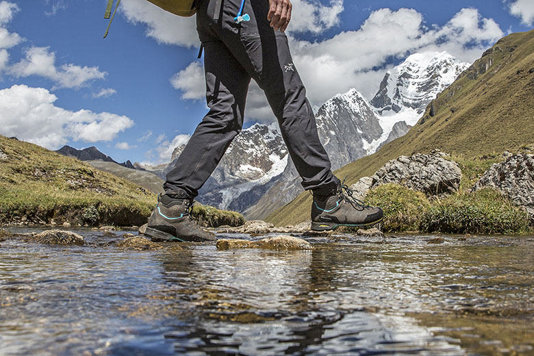 womens hiking boots rei